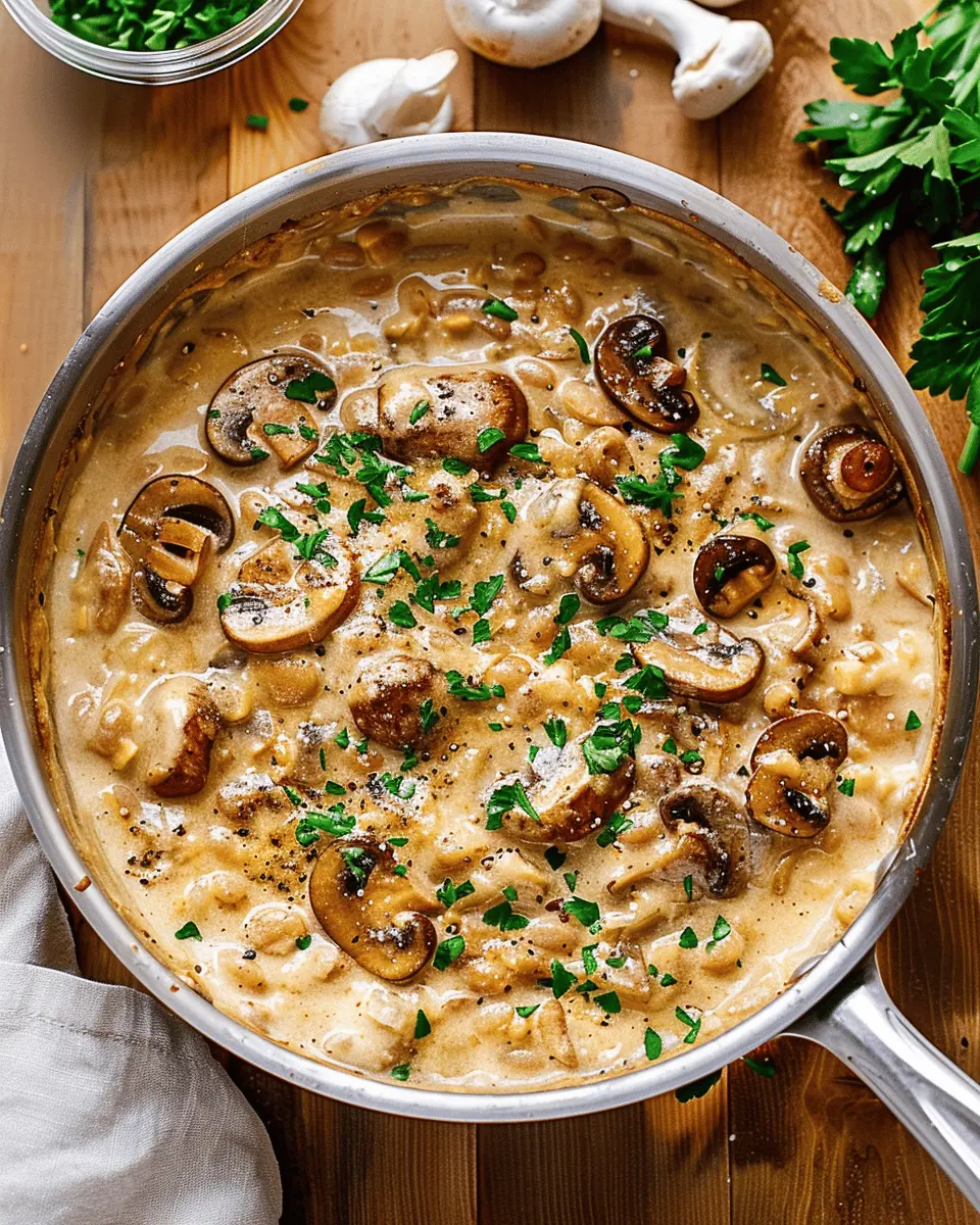 Creamy Butter Beans and Mushrooms: A Comforting Delight with Turkey Bacon