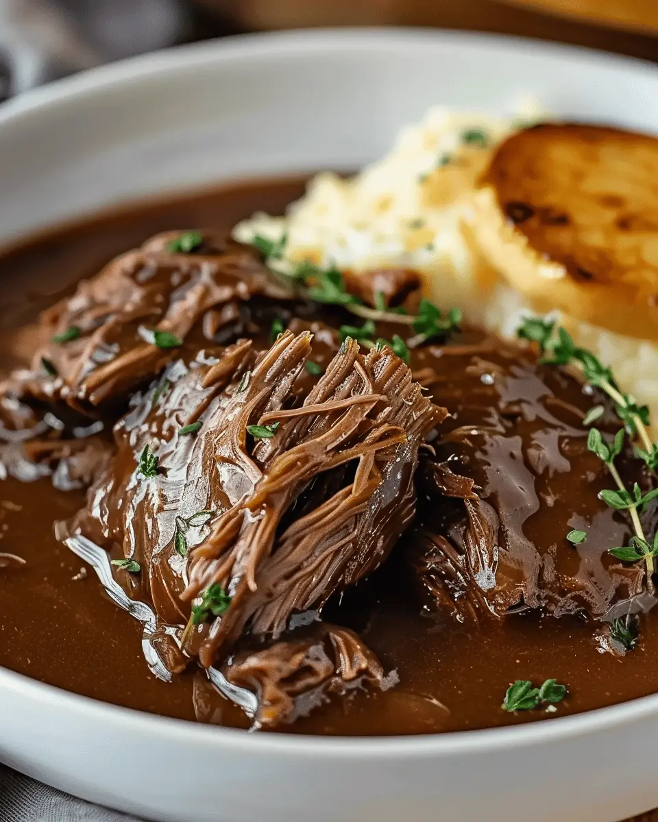 6-Hr Slow Cooker Beef Manhattan: Easy Comfort Food Delight